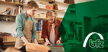 Lehrkraft (m/w/d) für das Fach Kunst und Werkpädagogik, 1. Bild